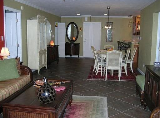 4th image of 1125 W Peppertree Drive 206 #206