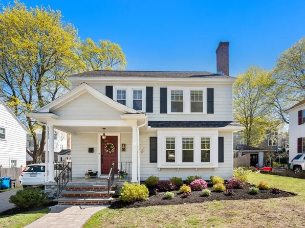 13 Longfellow Rd, Reading, MA 01867