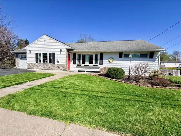 21 Pomeroy St, Cortland, NY 13045