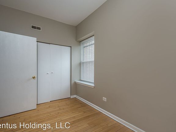 5th image of 6034 S Prairie Ave #50-1