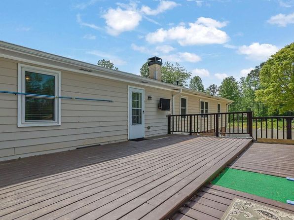 5185 Twin Oak Dr NE, Woodstock, GA 30188