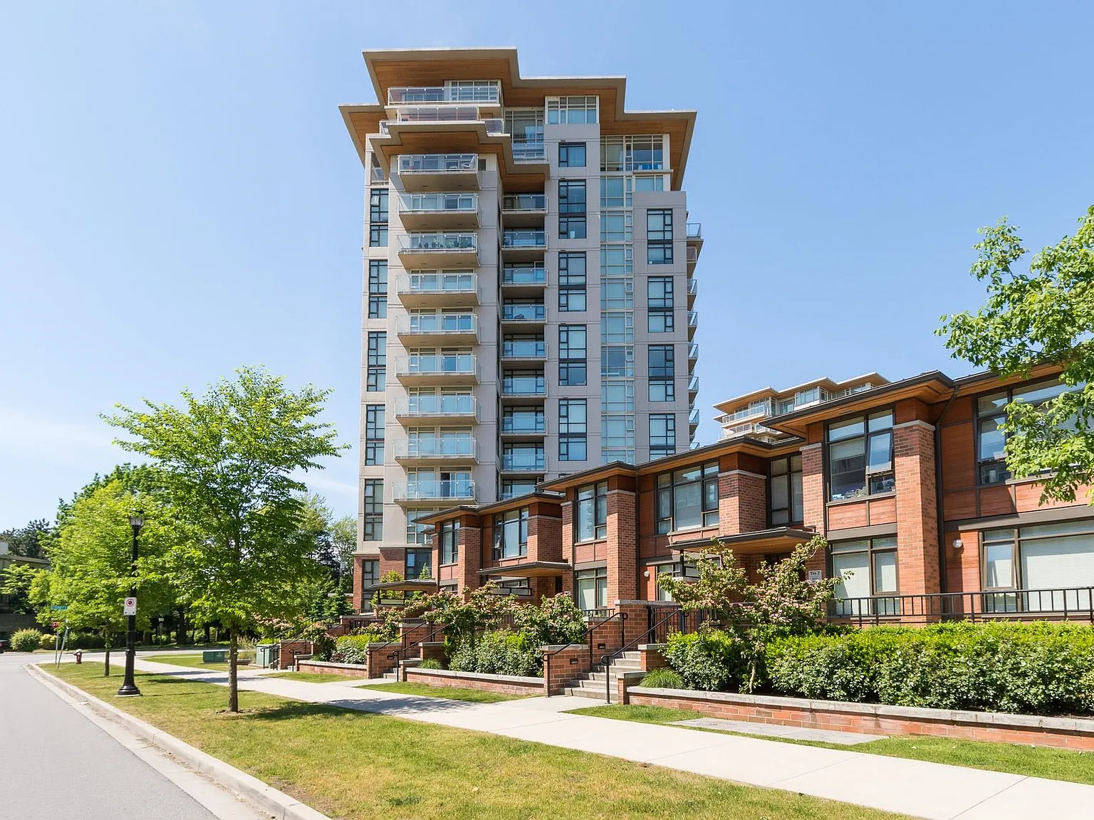 1 bed, 561 sqft, $1,850 — Photo 2