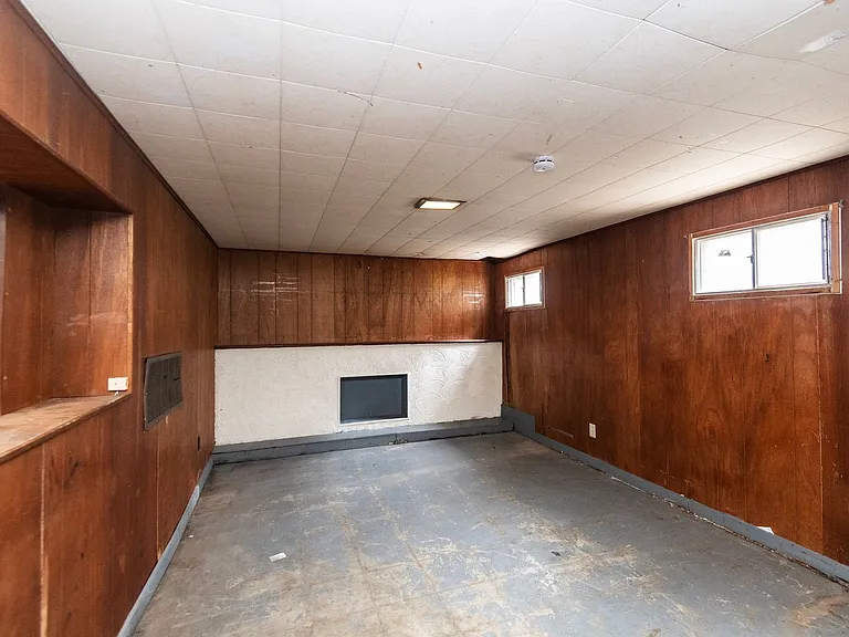 10409 Count Dr — Photo 14