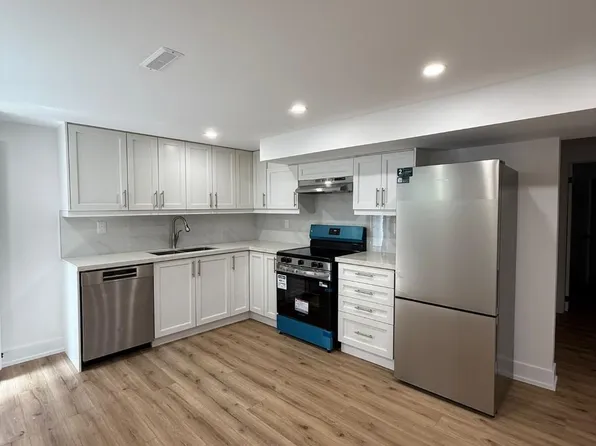 29 Charnwood Pl #Basement, Markham, ON L3T 5H2
