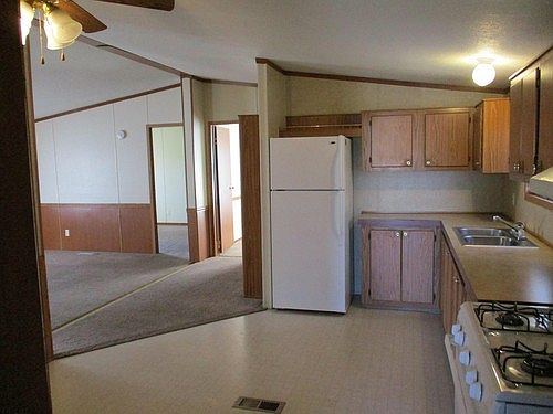 5th image of 3485 Creekside Blvd
