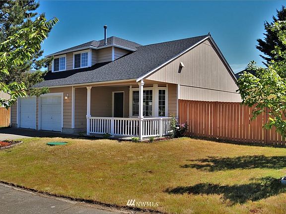 2nd image of 1324 Fitz Hugh Dr SE