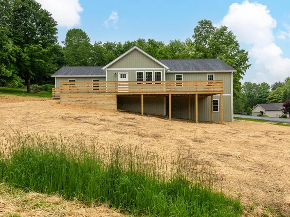 43 Hawkeye Ct, Howard, OH 43028