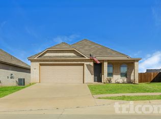 10381 Fort Ewell Trl, Crowley, TX 76036