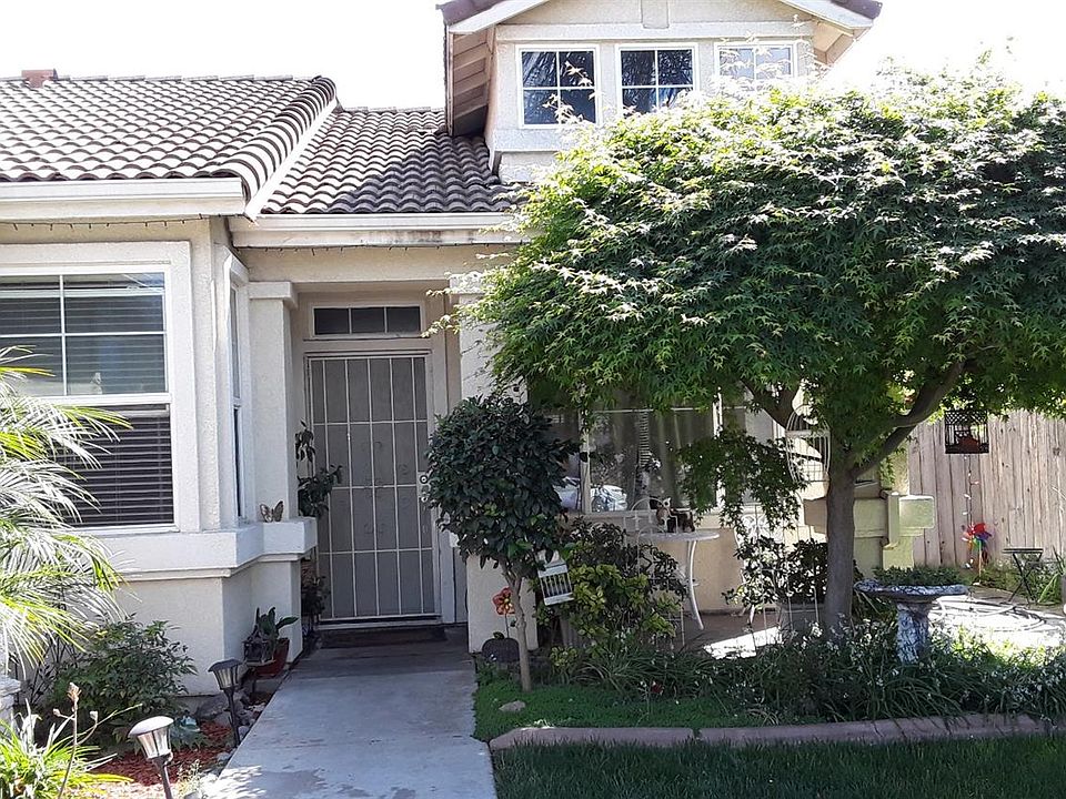 1st image of 2660 Silver Bell Dr