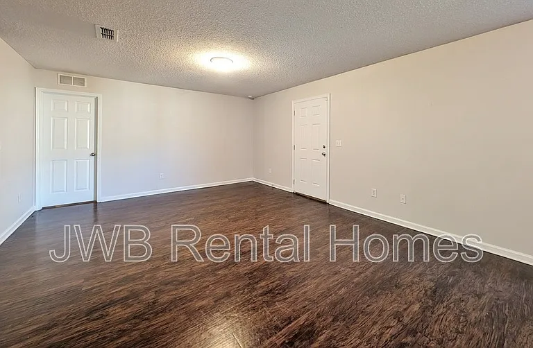 5512 Village Pond Cir — Photo 7