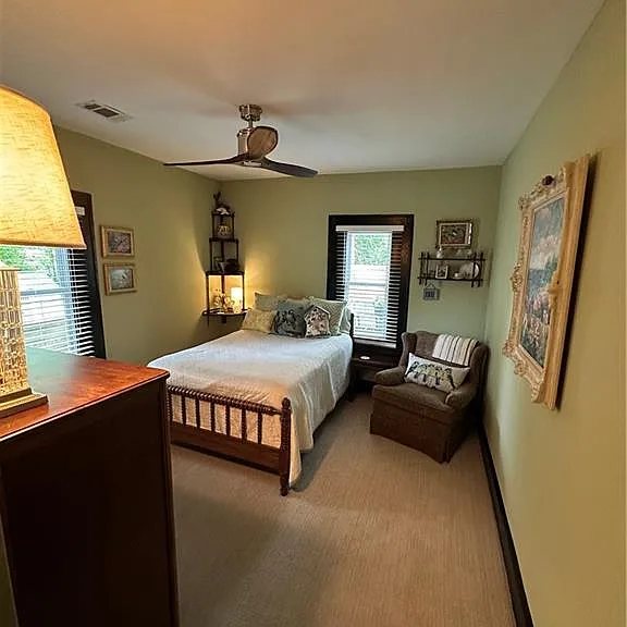 1003 Parsons St SW — Photo 11