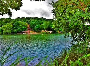 6 Whitfield Ln, Bella Vista, AR 72715