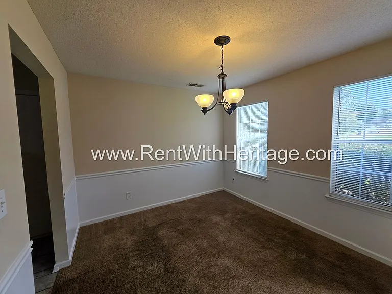 6535 Manor Creek Dr — Photo 10