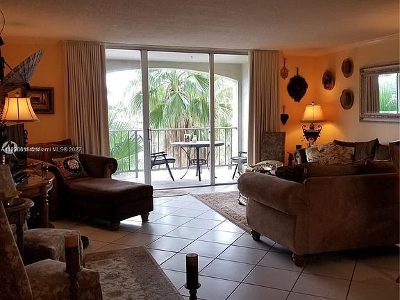 4th image of 5401 Collins Ave APT 135