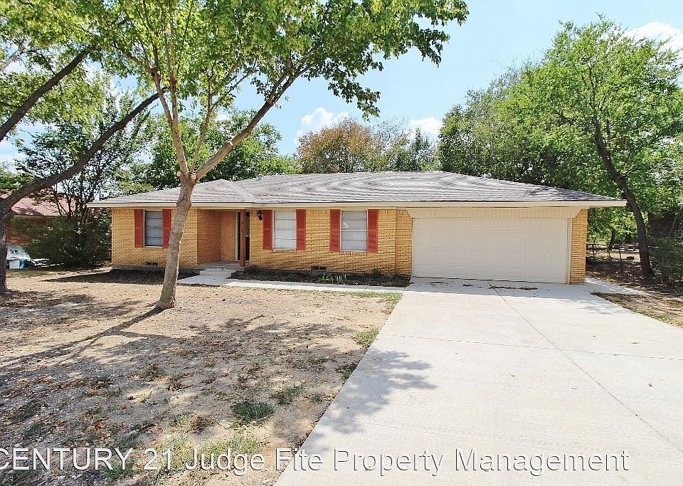 1st image of 1310 Wintergreen Ct