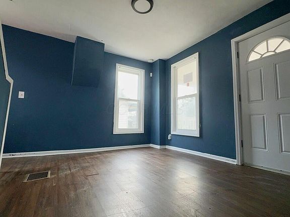 5th image of 2670 Perdue Ave