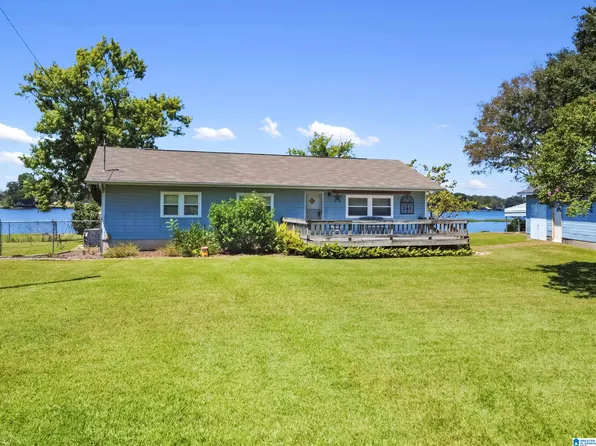 700 Hutchinson Dr, Sylacauga, AL 35151