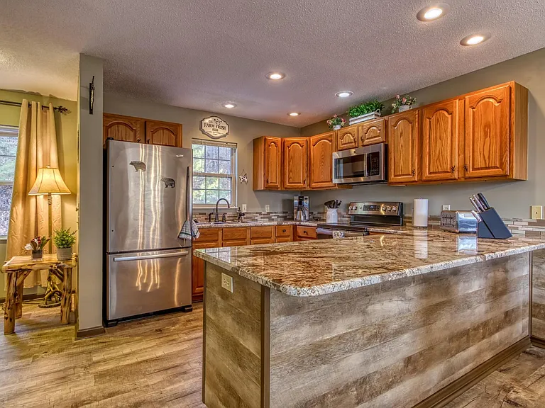 905 Smoky Bears Way — Photo 8