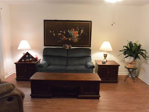 2nd image of 118 Antler Dr