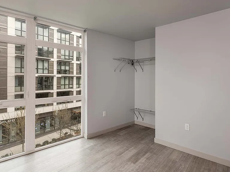 Minnie Flats | 101 Denny Way, Seattle, WA 98109 — Photo 59