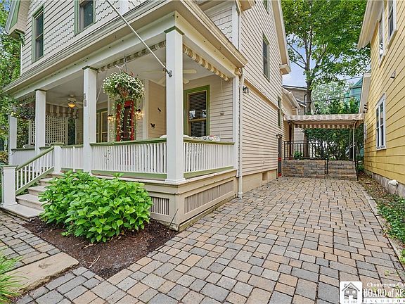 3rd image of 58 Palestine Ave