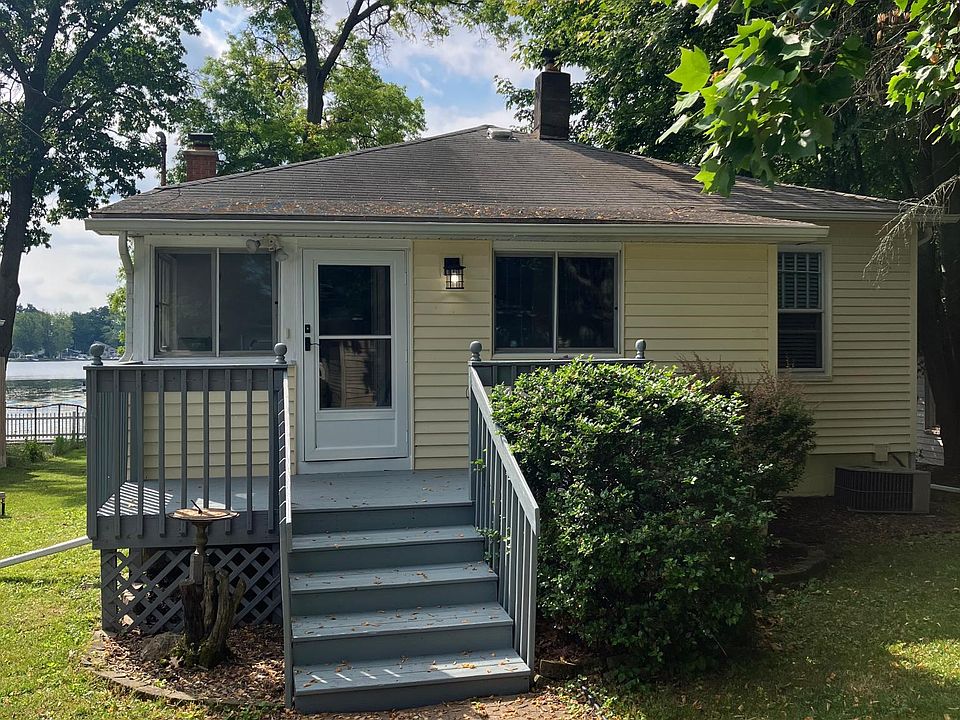 1st image of 8055 W Long Lake Dr