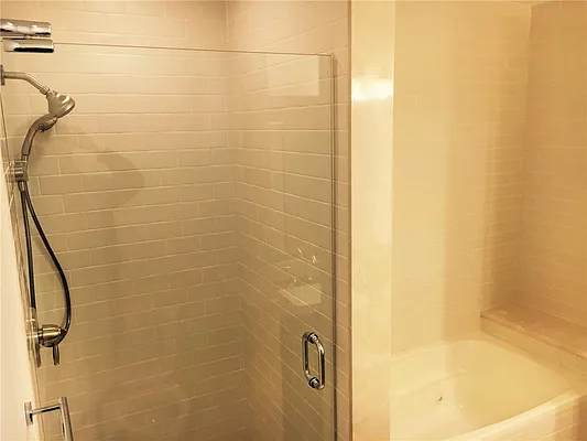 Rented by Platinum Properties | media 36