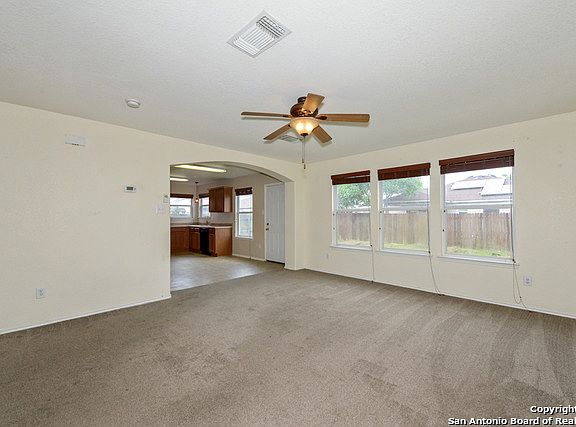 5th image of 7915 Meadow Way Ct