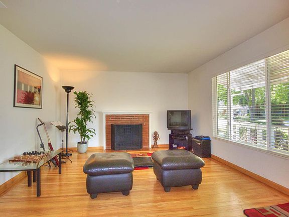 5th image of 2650 Coit Dr