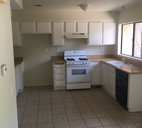 5th image of 4957 Vail Ln
