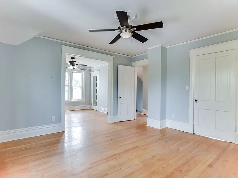 775 Jessamine Ave E — Photo 32