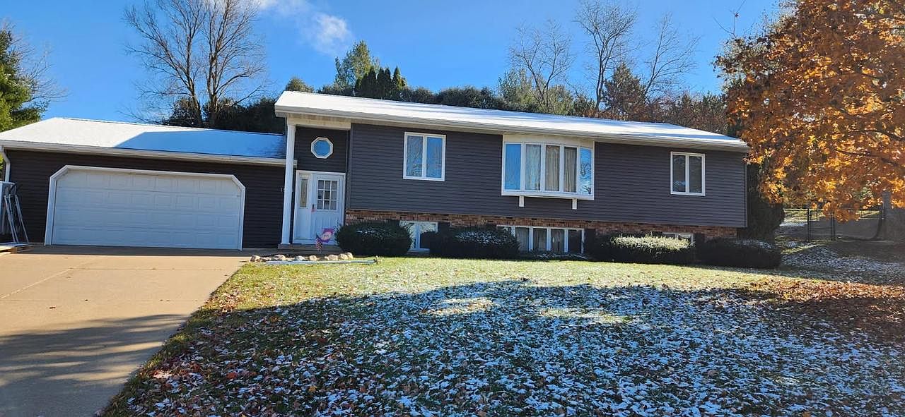 1555 West Golf Drive