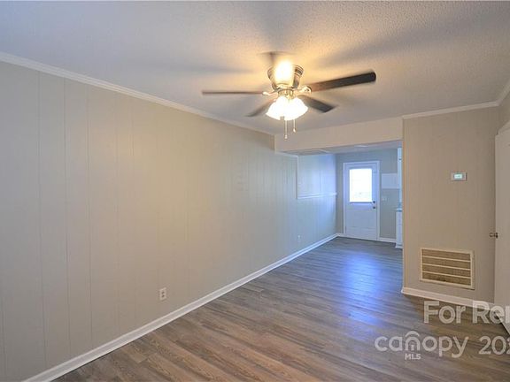 4th image of 120 Ethel Dr APT 12