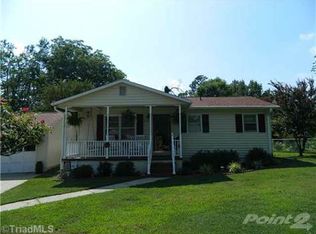 704 Playground Rd, Archdale, NC 27263