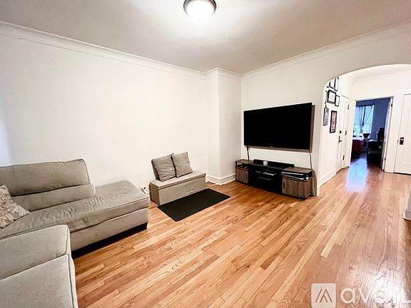5th image of 5203 N Bernard St #3