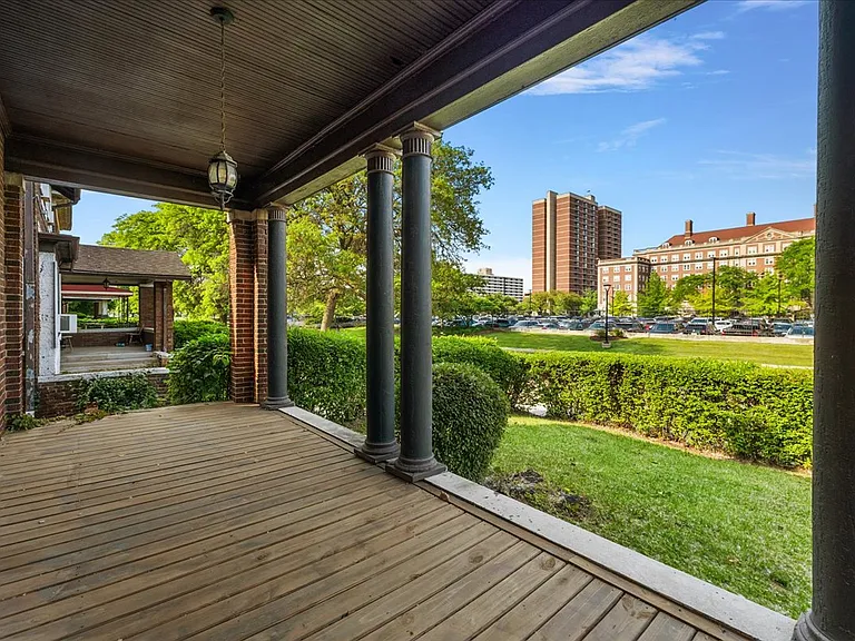 7433 Poe St — Photo 33