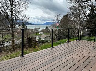 112 Lyons Rd S, Stevenson, WA 98648