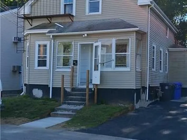 91 East Ave, North Providence, RI 02911