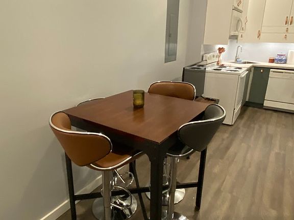 4th image of 1535 Poplar St APT 1B