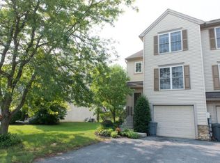 214 Banyan Circle Dr, Lancaster, PA