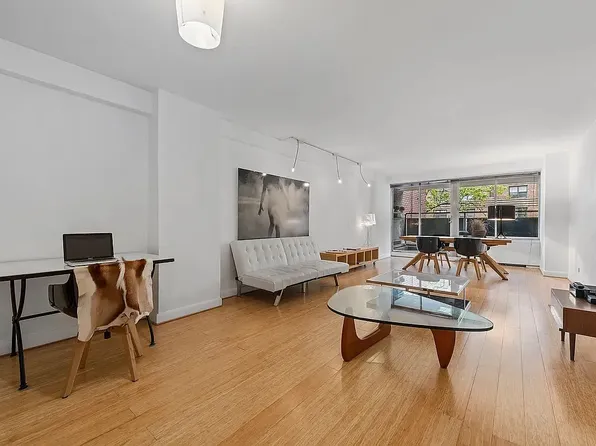 142 E 16th St APT 2C, New York, NY 10003
