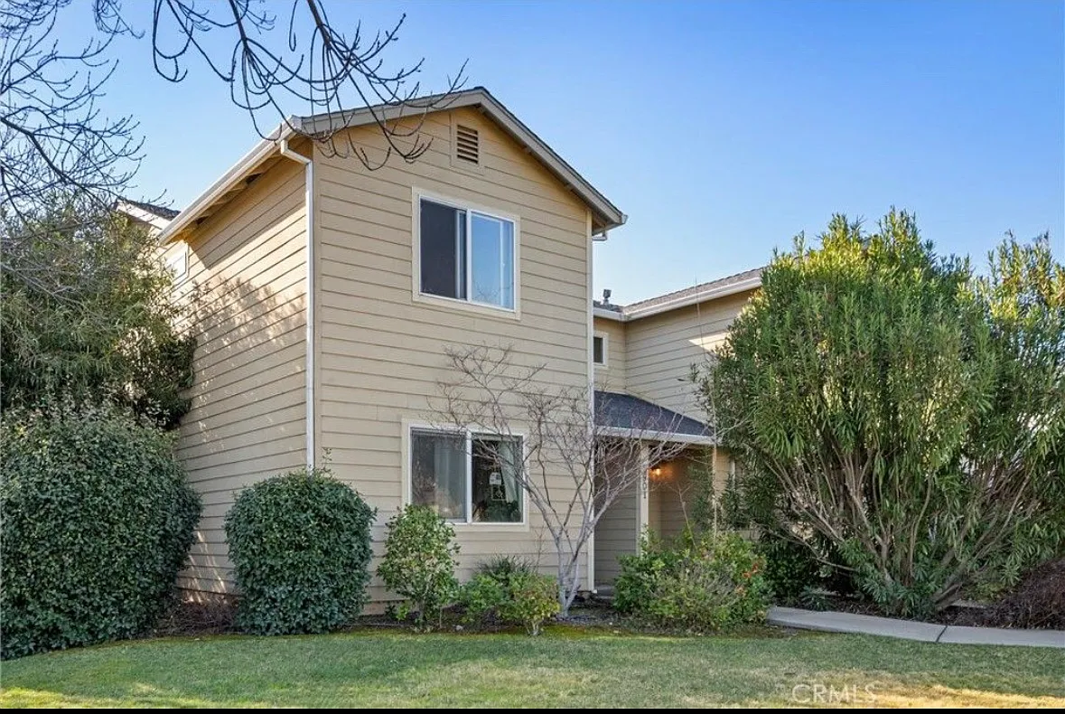 Building Photo - 2901 Godman Ave #1