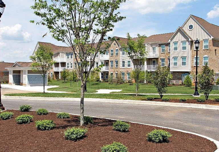 350 Covenant Blvd — Photo 2