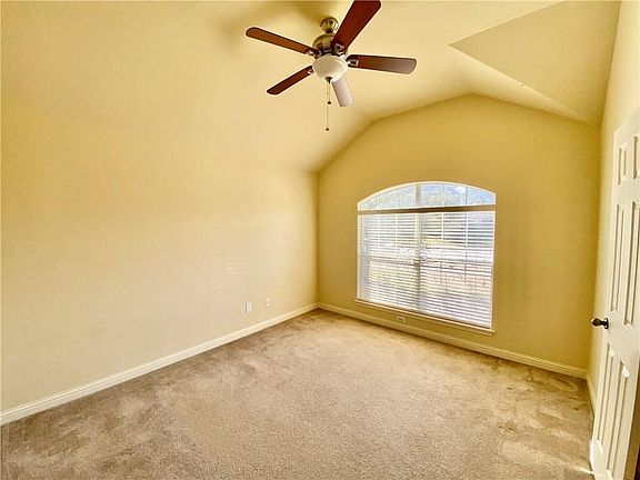 2nd image of 3608 Glastonbury Trl