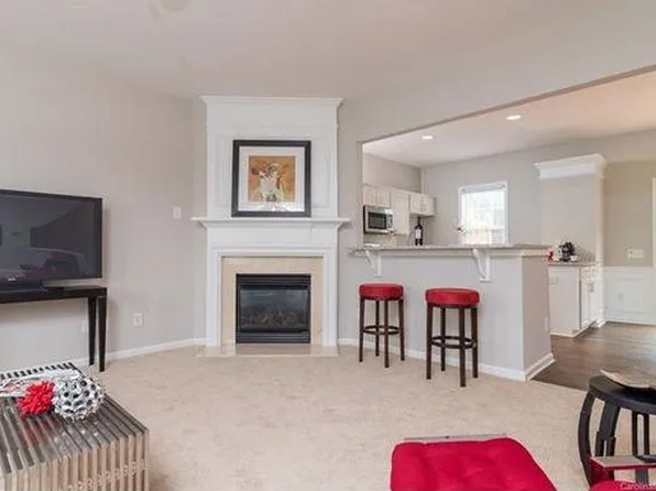 11143 Waxberry Dr, Charlotte, NC 28277