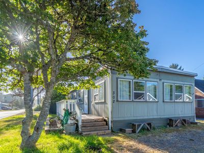 302 SE Neptune Ave, Lincoln City, OR, 97367