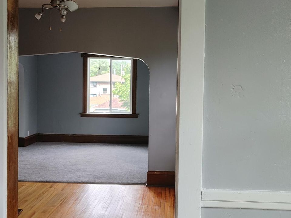 Natural Hardwoods and New Carpet!