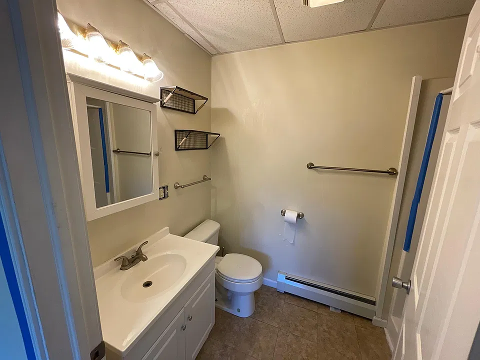 5268 N Main St #5