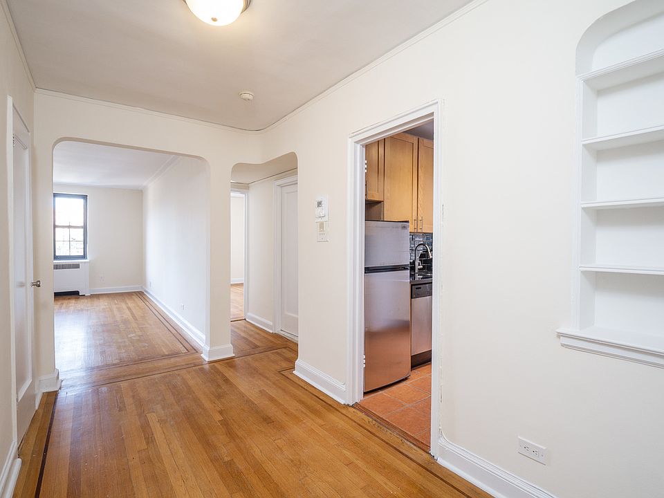 1st image of 212 W 22nd St APT 6N