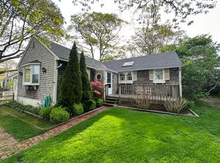 84 Pine Tree Rd, Tisbury, MA 02568